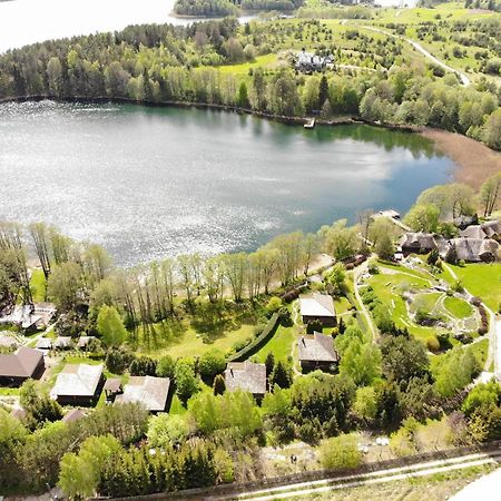 Akmenos Villas & Bungalow Brazuole エクステリア 写真